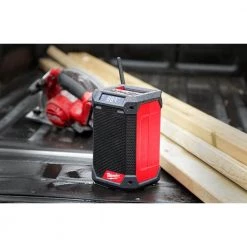 Milwaukee M12 12-Volt Lithium-Ion Cordless Bluetooth/AM/FM Jobsite Radio with Charger -Power Tools Accessories Sales Shop milwaukee jobsite audio 2951 20 1d 1000