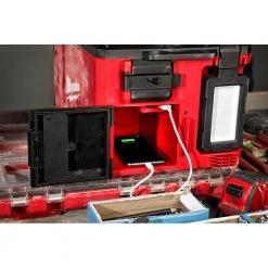 Milwaukee M18 18-Volt Lithium-Ion Cordless PACKOUT 3000 Lumens LED Light with Built-In Charger with (1) 5.0 Ah Battery -Power Tools Accessories Sales Shop milwaukee outdoor power batteries chargers 2357 20 48 11 1850 4f 1000