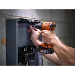 RIDGID 18V Lithium-Ion (2) 4.0 Ah Battery Starter Kit with Charger and Bag -Power Tools Accessories Sales Shop ridgid outdoor power batteries chargers ac93044sbn c3 1000 1